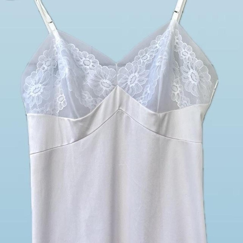 Vintage 1970’s Daisy Lace Slip Dress